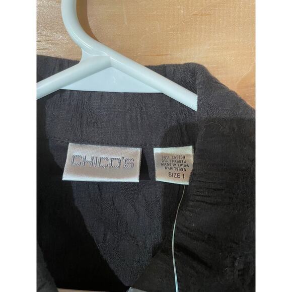 NWT! Chico's women's button down textured shirt blouse. Black. Size 1 - Picture 2 of 4